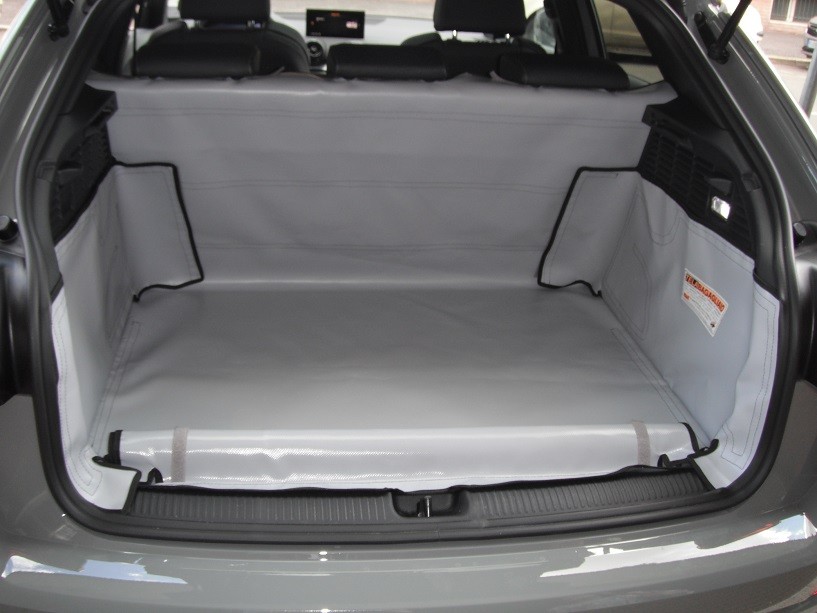 Tappetino Baule Per Audi Q2 SUV (2016-2022) – Pelle Ecologica Impermeabile, Antigraffio E Antiscivolo, Facile Da Pulire, Protezione Interni
