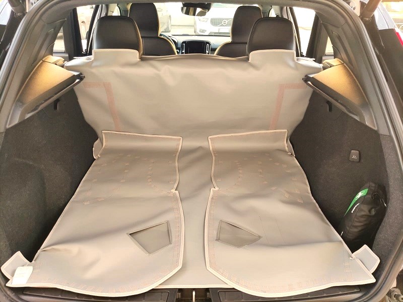 Weathertech CargoLiner Vasca Per Baule Volvo XC40 2018-19, Protezione Paraurti In Nero
