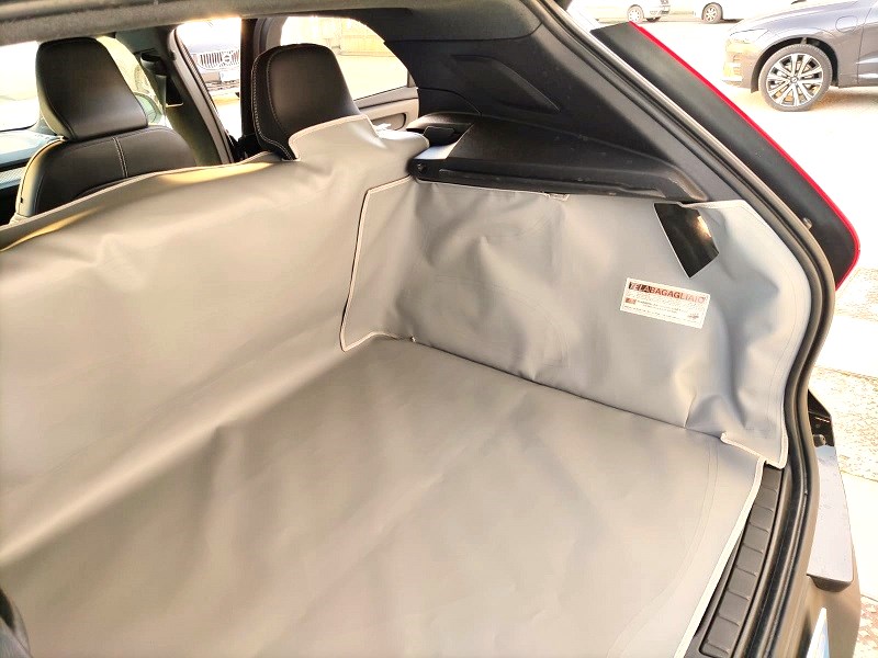 NV00513 - Set tappeti su misura in TPE - compatibile per Volvo S80 (05